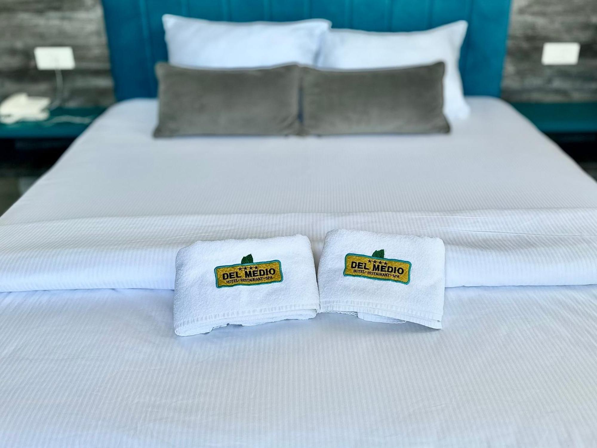 Hotel Del Medio سوتوموري المظهر الخارجي الصورة